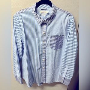 Vineyard Vines striped patched women’s button down shirt